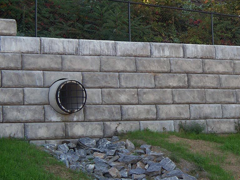 Redi-Rock Wall