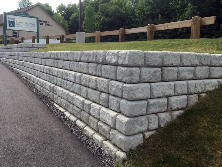 Redi-Rock Wall